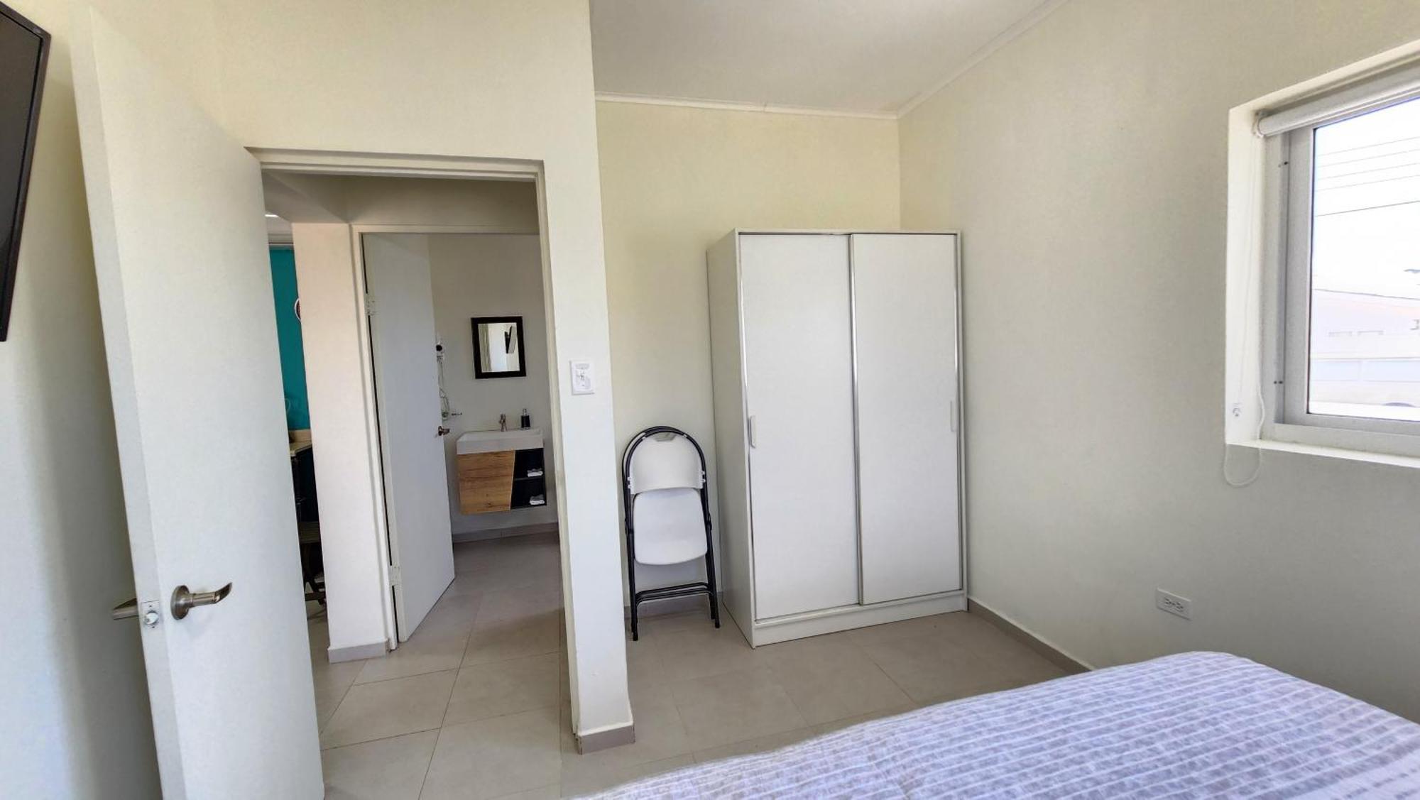 Ocean Breeze Apartments In Aruba Oranjestad Exterior photo