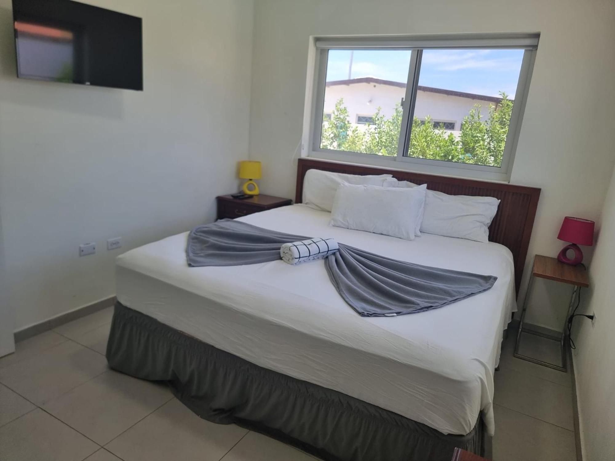 Ocean Breeze Apartments In Aruba Oranjestad Exterior photo